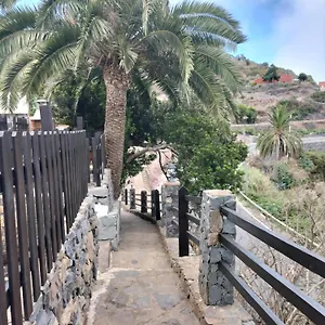 https://casa-rural-la-vega-agulo.in-canary-islands.com